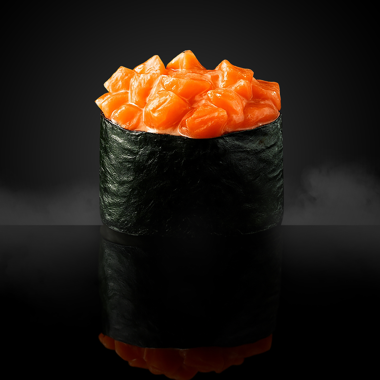 Salmon Gunkan Lachs Gunkan (spicy) - Image 1